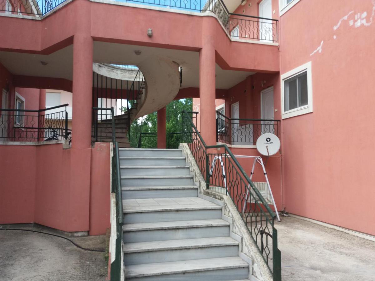 Laida Place Ioannina Exterior foto